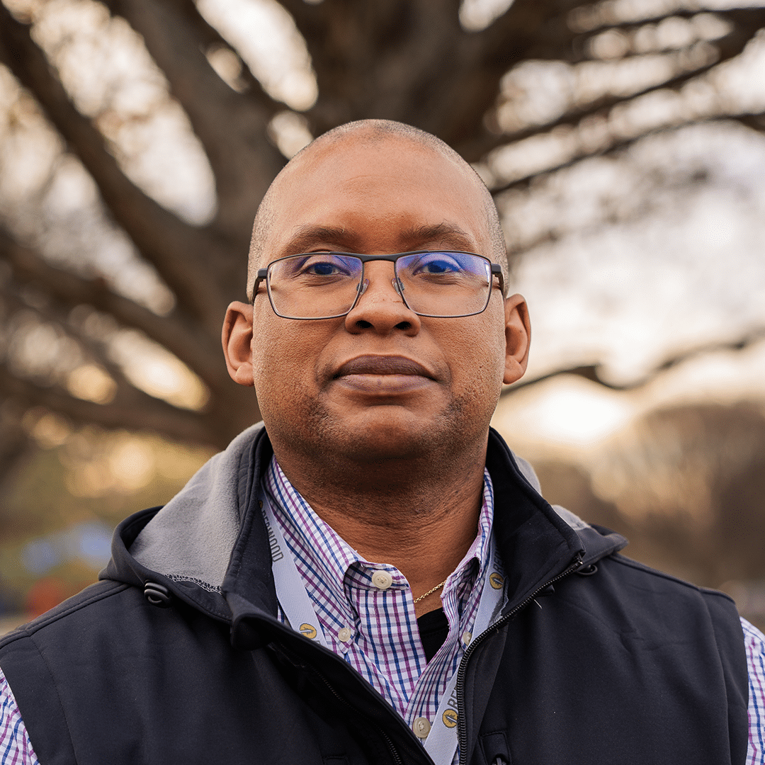 Tony Martin headshot