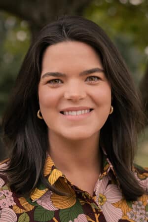Stephanie Moore headshot
